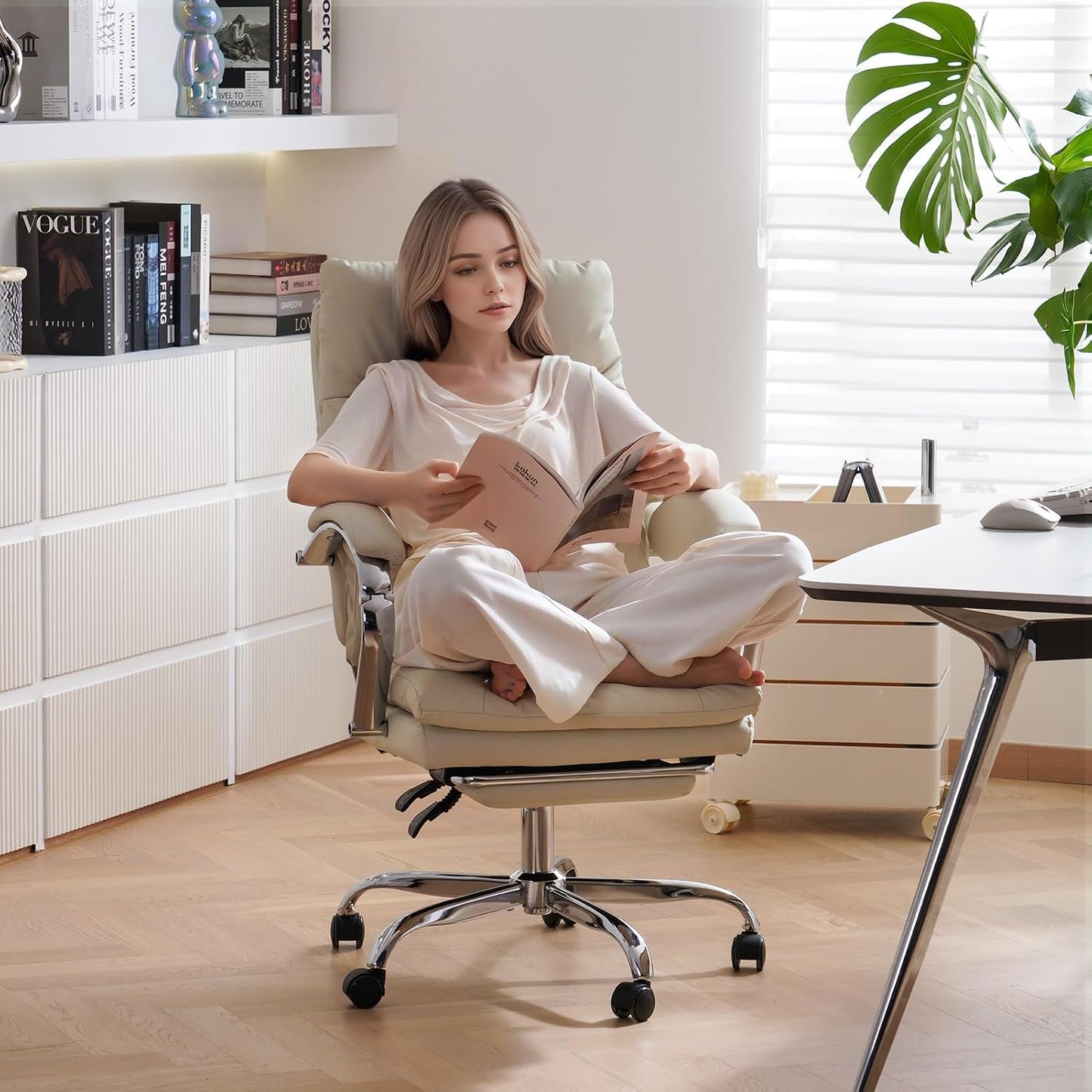 Office Chair with Footrest Reclining Desk Chair with Lumbar Support